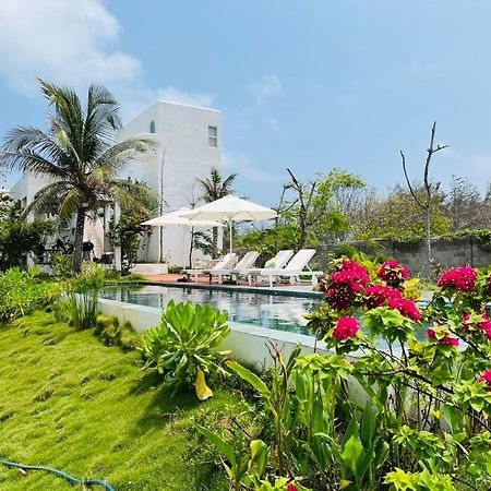 Ho Lan Retreat, Villa Mat Bien Danh Cho 8 Nguoi. Pho Tri Eksteriør bilde